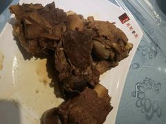 -吴记酱骨炖菜馆(西大直街店)
