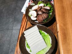 -锅来乐地锅鸡(安亭店)