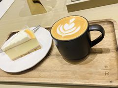 -星巴克臻选(深圳龙华红山天虹店)