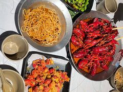 -巴厘龙虾·榜首油焖大虾(音乐学院·沿江酒馆店)