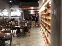 -百新书局(尚悦湾店)