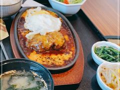 -炼火烤肉店