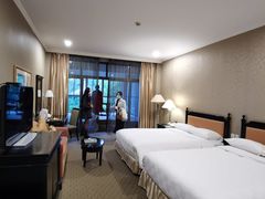 -昆明春城湖畔度假村