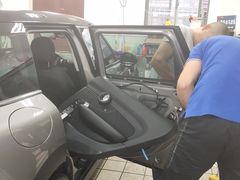 -车水马龙3M汽车贴膜冠军店隐形车衣改色膜(漕宝路中环店)