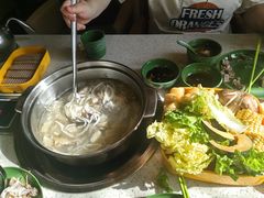 -润园四季椰子鸡火锅(海上世界店)