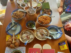 -包整·丝娃娃(一览甲秀楼风景店)