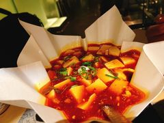 -穹六人间 people 6(岳阳路店)