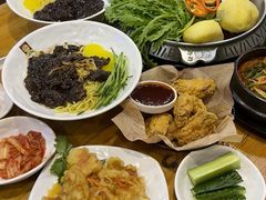 -喇喇排骨火锅·传统韩式脊骨汤(望京西园总店)
