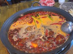 -黄潇洒老火锅(九眼桥宏济巷店)