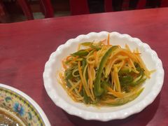 -金杨拉面王小吃面馆·牛三宝面·红烧牛肉粉