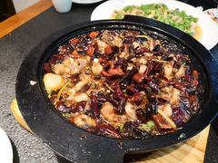 -万重锦·人文川菜馆(骡马市店)