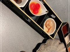 -铭牛烧肉·和牛海鲜自助(高新月牙湖店)