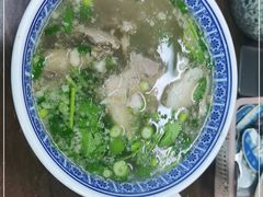 -崇德楼水盆牛羊肉泡馍馆(文艺路店)