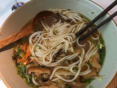 -百春原湖南牛肉粉(百联世纪店)