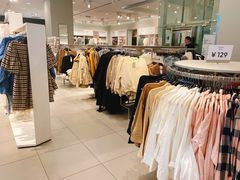 -H&M(鹏欣水游城店)