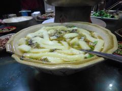 -茂县小辣椒川菜馆-羌家铜锅土火锅