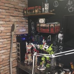 -Black Tattoo Studio