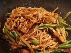 铁锅豆角花肉焖面-大师兄·西北风味食集(增城合生汇店)