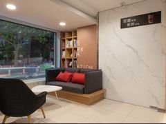 -宜必思酒店(北京三里屯呼家楼地铁站店)