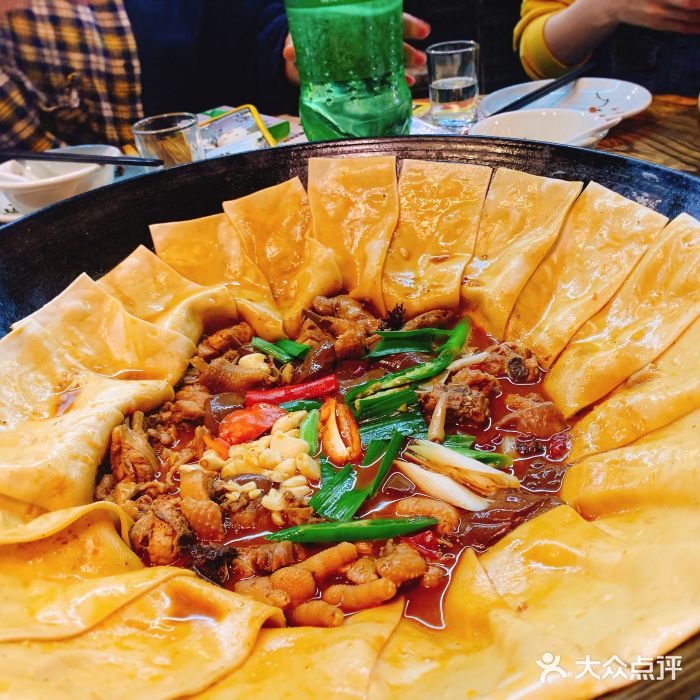 王三胖皖北地锅鸡网红地锅鸡图片