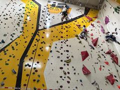 -问山MountQuest攀岩馆