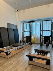 -无界瑜伽普拉提