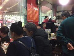等位区-陈记盖饭面庄(天龙广场店)