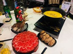 -鲜入围煮花胶鸡海鲜火锅