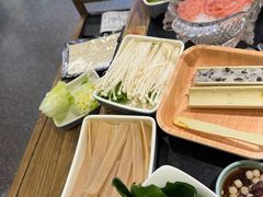 -井格重庆火锅(西直门凯德Mall店)