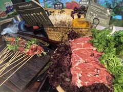 -鹿鸣山草本茶香火锅(园西路店)
