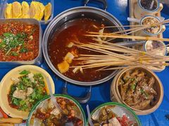 -马路边边串串香(苗栗路店)