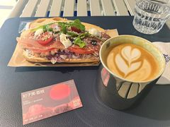 -HALO SOUL COFFEE·咖啡·甜品·简餐(嘉年华海信广场店)