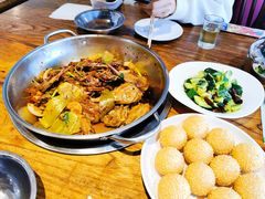 爆辣干锅鸭头-安诚居干锅鸭头(八角店)