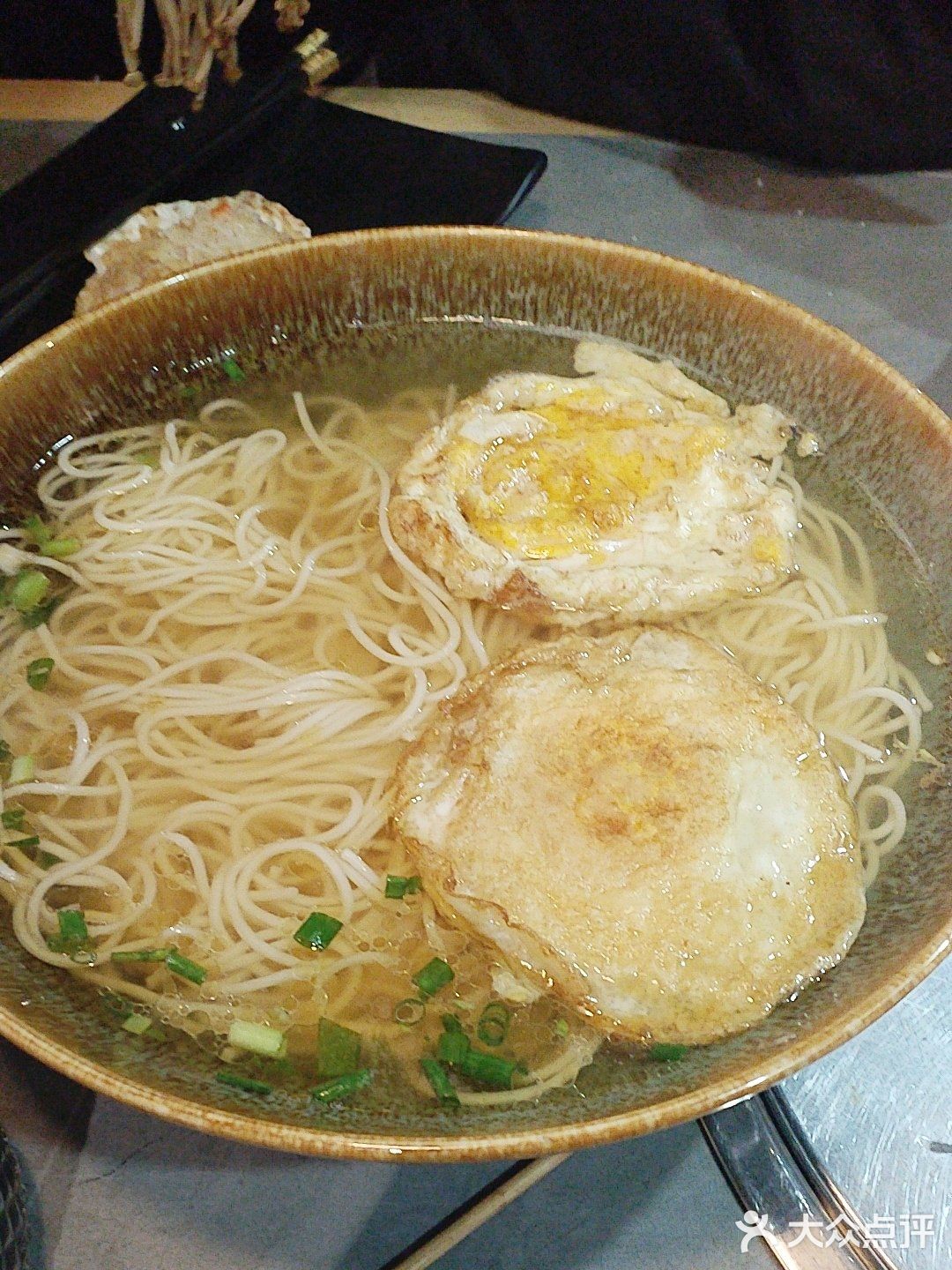 来这边品尝了一下他家的长寿面，还是特别好的