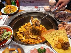 -山河屯铁锅炖·非遗东北菜(南山店)