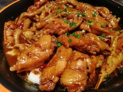 鸡翅煲-胖哥俩肉蟹煲(长沙高铁吾悦广场店)
