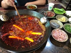 -星鸿社重庆老火锅(燃灯寺分店)