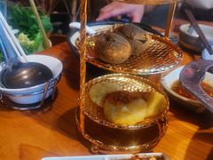 -野山舂·贵州现舂酸汤火锅(鸿通城店)