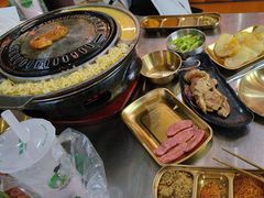 -胡悦里韩式烤肉(芝罘万达广场店)