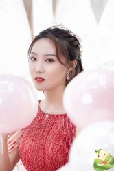 -欣薇婚纱(新源乐汇城店)