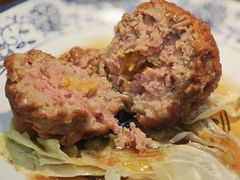 鸭蛋黄狮子头-春水锅贴·传统鲁菜(大明湖店)