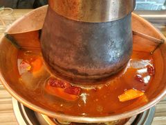 鸳鸯锅-锅十二涮肉馆·鞭蛋锅