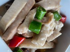 宣威腊肉焖芋头-半山腰·云南菜(侨福芳草地店)
