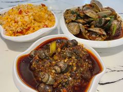 -凤凰路何眼镜香辣蟹(花果园店)