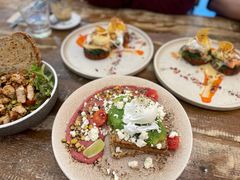 -FLOVIE FLORIST CAFE