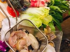 -樾餐厅泰式海鲜火锅(民歌湖店)