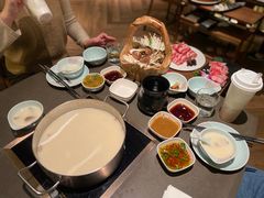 -捞王锅物料理(上海世茂广场店)