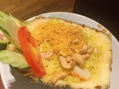 菠萝海鲜炒饭-mango tree芒果树泰国餐厅(青岛万象城店)