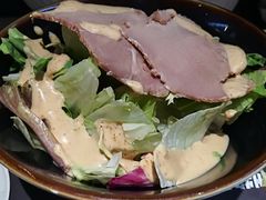 咸牛肉蔬菜沙拉-斗牛士牛排(南京东路店)