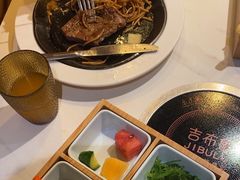 -吉布鲁牛排海鲜自助(成都大悦城店)